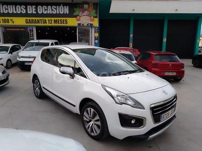 Usado Peugeot 3008 Allure 120 CV (88 kW) 2015 Blanco Berlina