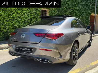 Usado Mercedes CLA200 163 CV (119 kW) 2019 Gris / plata Berlina