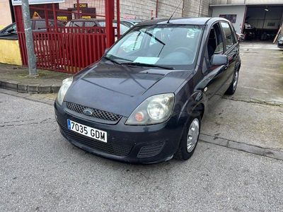 Usado Ford Fiesta Futura 68 CV (50 kW) 2008 Negro Utilitario
