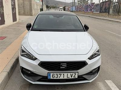 Usado Seat Leon FR 150 CV (110 kW) 2022 Blanco Berlina