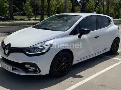 Usado Renault Clio IV Trophy 220 CV (161 kW) 2018 Blanco Berlina