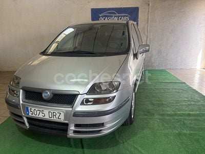 Gris / plata Usado 2005 Fiat Ulysse Emotion Monovolumen | 6999 €
