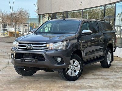 Usado Toyota HiLux 150 CV (110 kW) 2018 Gris / plata Pickup/Camioneta