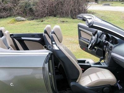 Usado Mercedes E220 Elegance 170 CV (125 kW) 2012 Gris / plata Descapotable