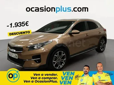 Usado Kia XCeed 160 CV (117 kW) 2022 Marrón SUV