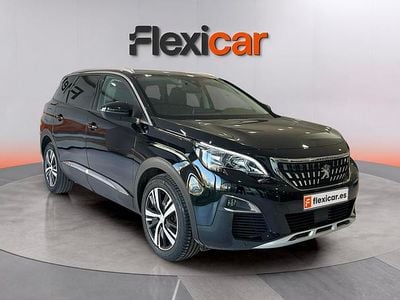 Usado Peugeot 5008 Allure 131 HP (96 kW) 2021 Preto SUV