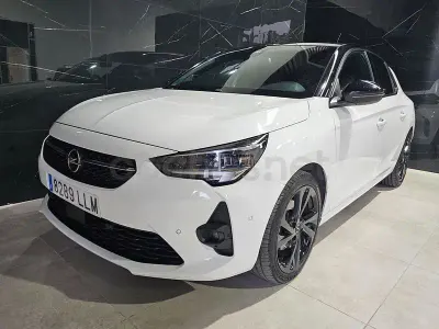 Usado Opel Corsa GS Line 102 CV (75 kW) 2021 Blanco Utilitario