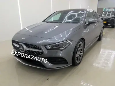 Usado Mercedes CLA200 Shooting Brake 150 CV (110 kW) 2022 Gris / plata Familiar