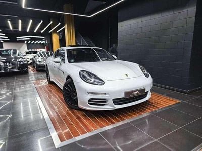 Porsche Panamera 4S