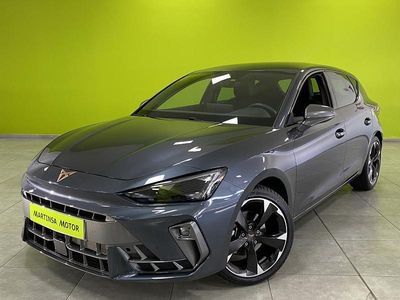 Usado Cupra Leon 150 CV (110 kW) 2025 Azul Berlina