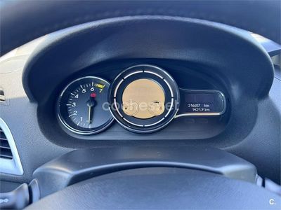 Usado Renault Mégane Dynamique 110 CV (80 kW) 2009 Negro Berlina