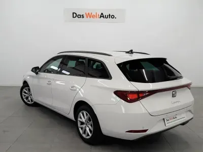 Usado Seat Leon Style 116 CV (85 kW) 2025 Blanco Familiar