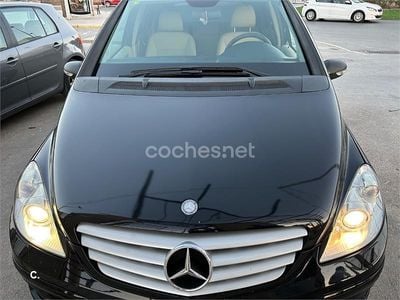 Mercedes B180