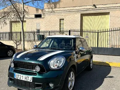 Usado Mini Cooper D Countryman 111 CV (81 kW) 2013 Verde SUV