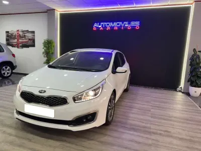 Używany Kia Ceed 120 KM (88 kW) 2018 Biały Hatchback