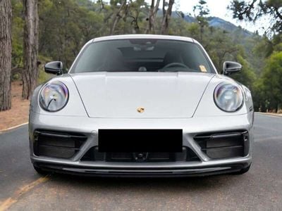 Porsche 911 Carrera GTS