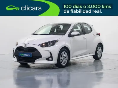 Käytetty Toyota Yaris Edition 125 HP (91 kW) 2021 Valkoinen Viistoperä