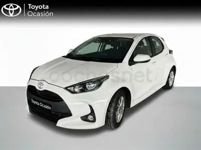 Usado Toyota Yaris 125 CV (91 kW) 2023 Blanco Utilitario