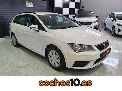 Usado Seat Leon Style 115 CV (84 kW) 2020 Blanco Familiar