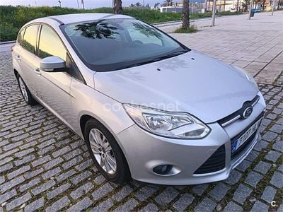 Usado Ford Focus 125 CV (91 kW) 2012 Beige Berlina