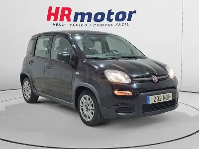 Usado Fiat Panda 70 CV (51 kW) 2022 Negro Utilitario