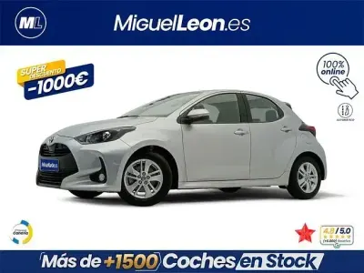 Usado Toyota Yaris Active 115 CV (84 kW) 2025 Gris Utilitario