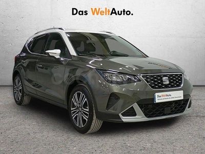 Usado Seat Arona Xperience 115 CV (84 kW) 2025 Gris / plata SUV