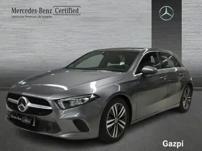 Usado Mercedes A200 150 CV (110 kW) 2022 Gris / plata Berlina