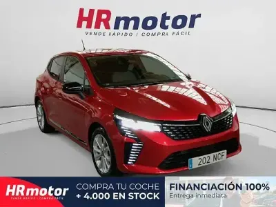 Usado Renault Clio Evolution 101 CV (74 kW) 2025 Rojo Utilitario