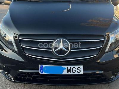 Usado Mercedes Vito 136 CV (100 kW) 2023 Negro Van