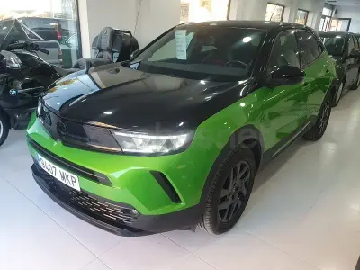 Usado Opel Mokka Edition 136 CV (100 kW) 2023 Verde SUV