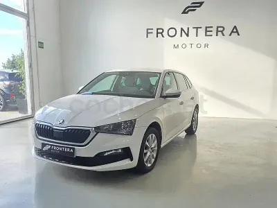 Usado Skoda 110 R 110 HP (80 kW) 2022 Branco Sedan