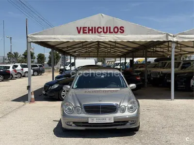 Usado Mercedes E220 Avantgarde 150 CV (110 kW) 2006 Beige Berlina