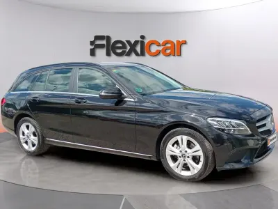 Usado Mercedes C220 194 HP (142 kW) 2019 Preto Carrinha