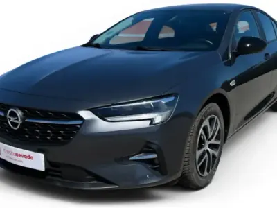 Usado Opel Insignia Edition 122 CV (89 kW) 2021 Gris