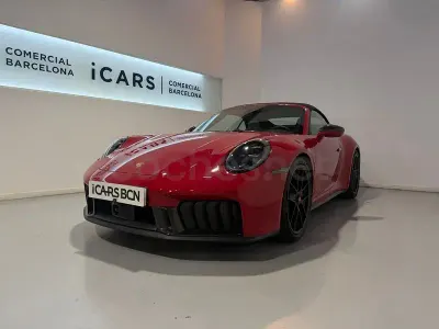 Usado Porsche 911 541 CV (397 kW) 2026 Rojo Descapotable