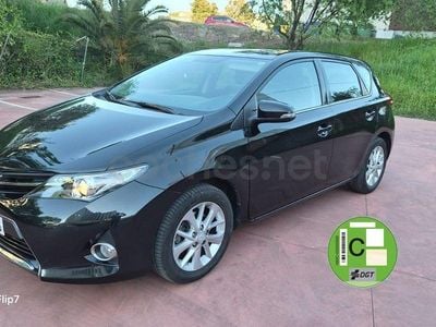 Brugt Toyota Auris Active 132 HK (97 kW) 2014 Sort Sedan