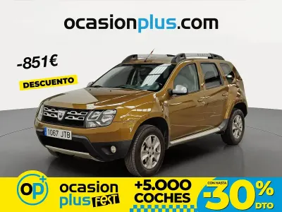 Käytetty Dacia Duster Lauréate 110 HP (80 kW) 2016 Vihreä Katumaasturi