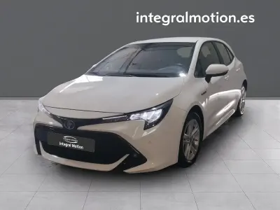 Usado Toyota Corolla Business Edition 122 CV (89 kW) 2022 Blanco Berlina