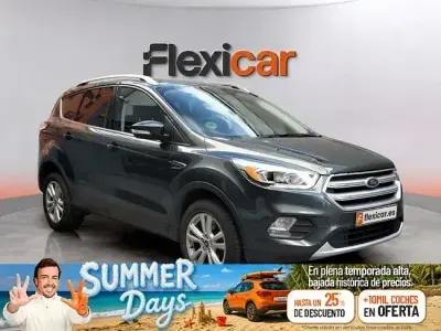 Usado Ford Kuga Trend 120 CV (88 kW) 2017 Gris SUV