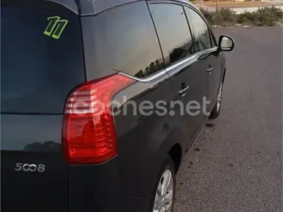 Używany Peugeot 5008