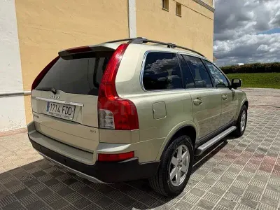 Używany Volvo XC90 Momentum 185 KM (136 kW) 2006 Beżowy SUV