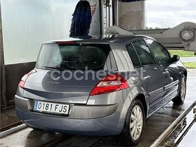 Usado Renault Mégane II Dynamique 130 CV (95 kW) 2006 Negro Berlina