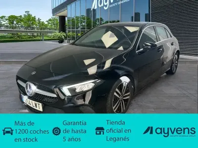 Usado Mercedes A180 116 CV (85 kW) 2022 Negro Utilitario