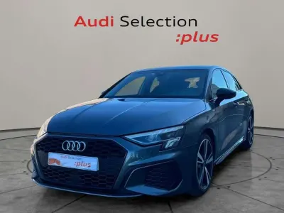 Usado Audi A3 Sportback Ambiente 150 CV (110 kW) 2021 Gris Utilitario