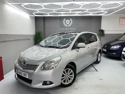 Usado Toyota Verso Active 132 CV (97 kW) 2011 Gris / plata Monovolumen