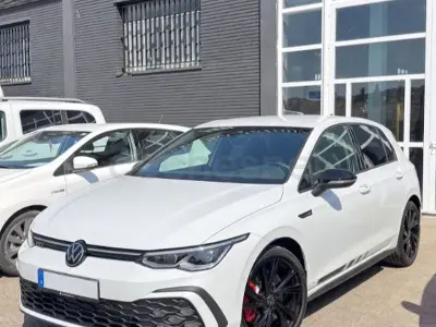 Usado VW Golf VIII GTI Clubsport 301 CV (221 kW) 2023 Blanco Berlina