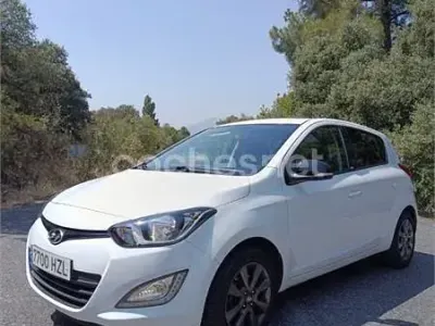 Usado Hyundai i20 GO! 85 CV (62 kW) 2014 Blanco Utilitario