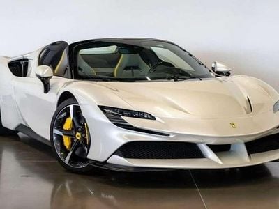 Usado Ferrari SF90 999 CV (734 kW) 2024 Blanco Descapotable