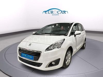 Usado Peugeot 5008 Access 115 CV (84 kW) 2014 Blanco Monovolumen